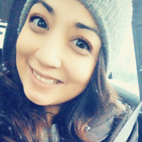 Meet your Posher, Tiana - Picture 1 of 1